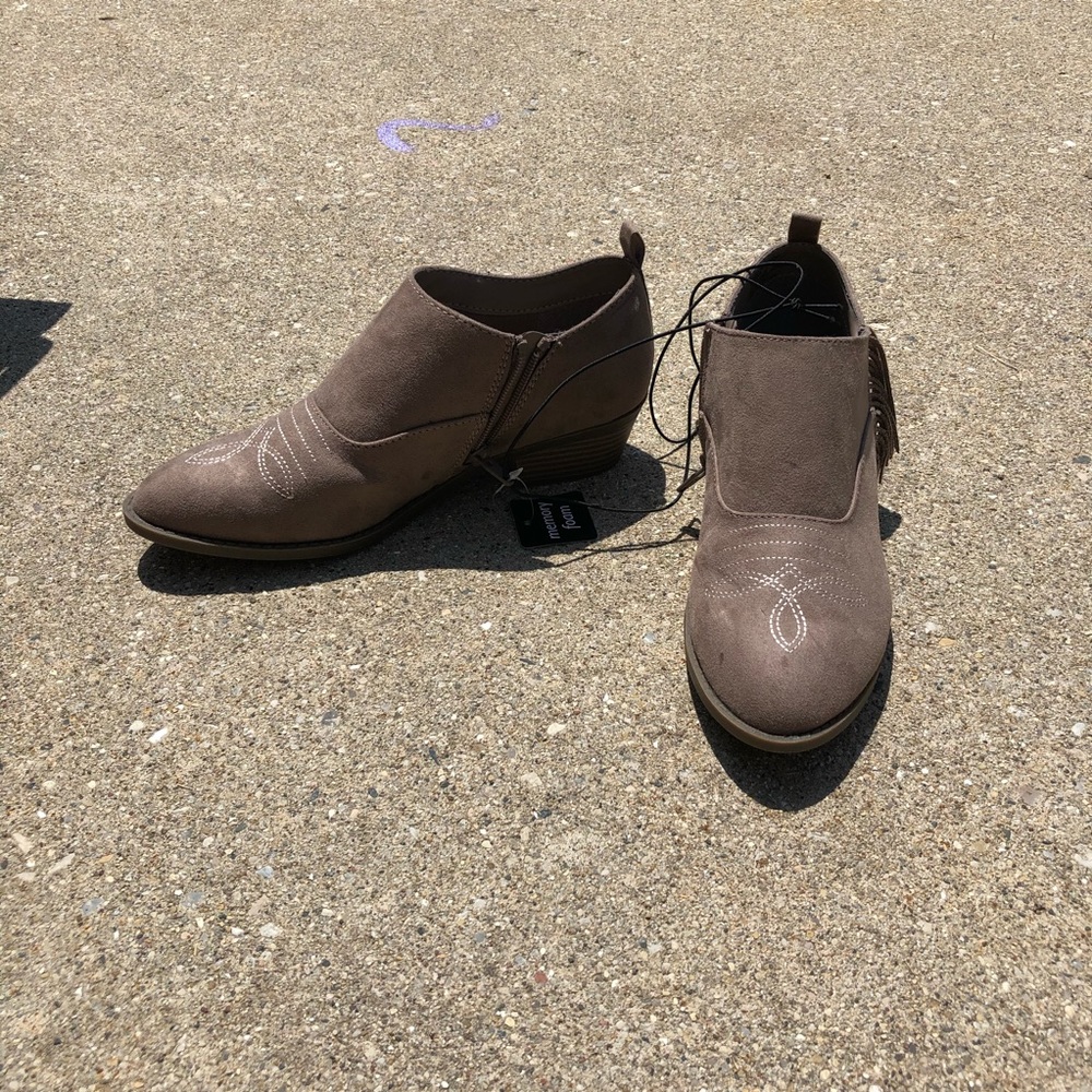 Ankle boots